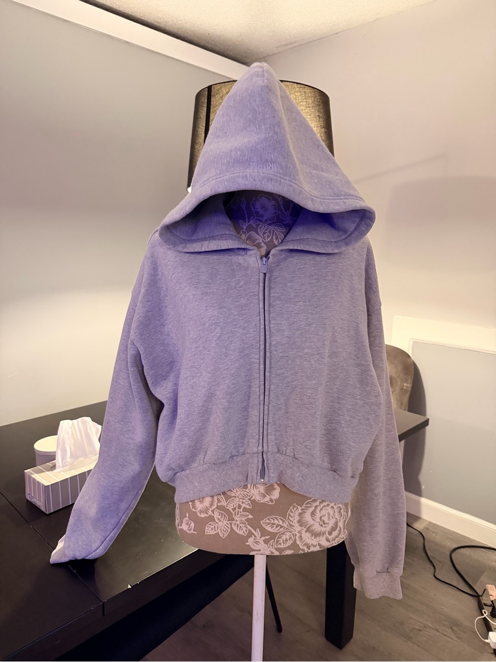 Aritzia mega fit cropped sweatfleece hoodie large